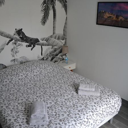Bed and Breakfast La petite bicoque Saint-Suliac Exterior foto